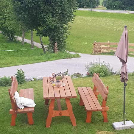 Bergfuehrerhaus Ramsau am Dachstein